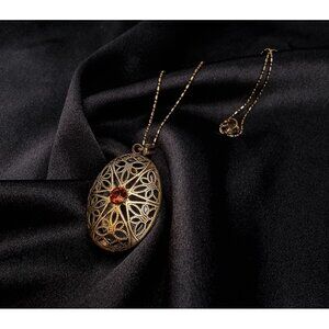 Vintage 1980's Oval Filigree Locket Necklace W/ Amber Crystal & Chain